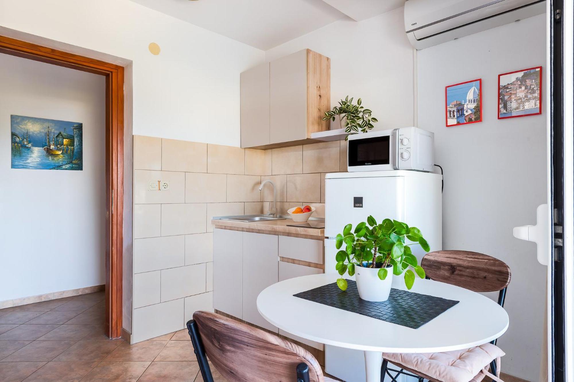 Apartmani Kardum Brodarica Exterior photo