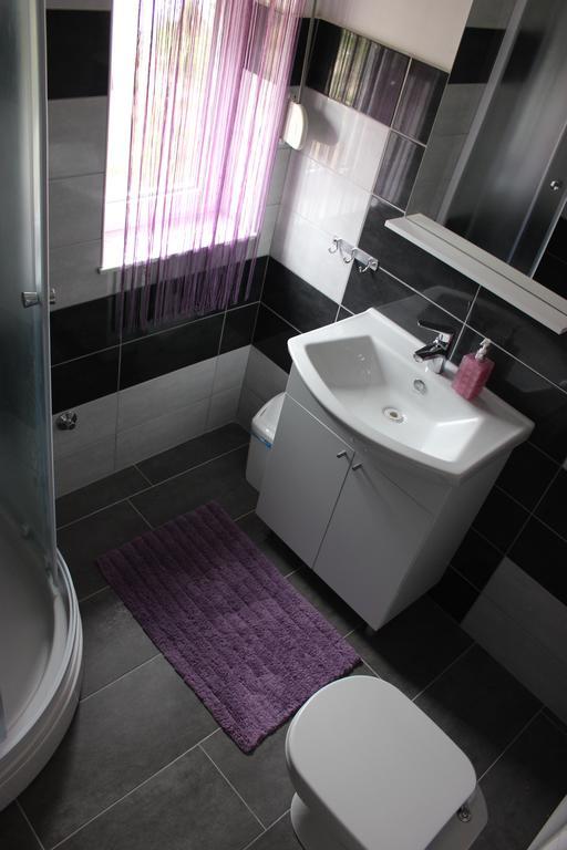 Apartmani Kardum Brodarica Exterior photo
