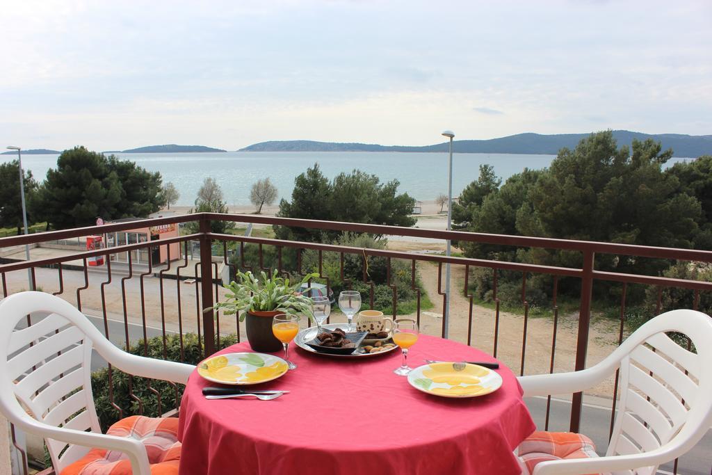 Apartmani Kardum Brodarica Exterior photo