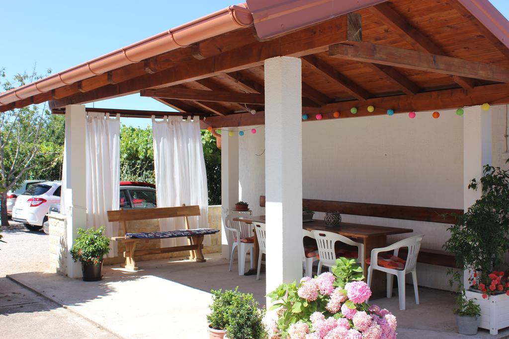 Apartmani Kardum Brodarica Exterior photo