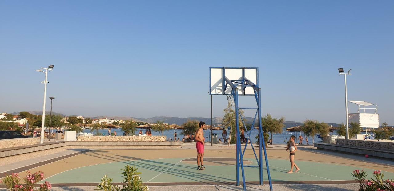 Apartmani Kardum Brodarica Exterior photo
